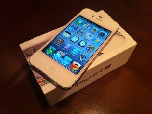 Apple iPhone 4G 32GB 