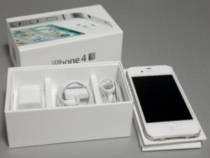 For Sale: Apple iPhone 4(s) 32GB &amp; Samsung i9100 Galaxy S II