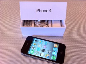 F/S: Apple iPhone 4G 32GB,Apple iPad 2 64GB with Wi-Fi and 3G.