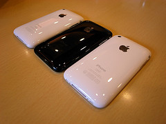 FOR SALE:BRAND NEW UNLOCKED APPLE IPHONE 3GS 32GB