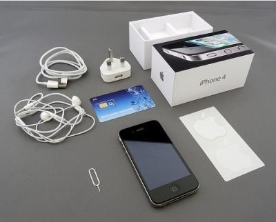 F/S: Original Apple iPhone 4 32GB /Blackberry 9800   Torch/Nokia N8