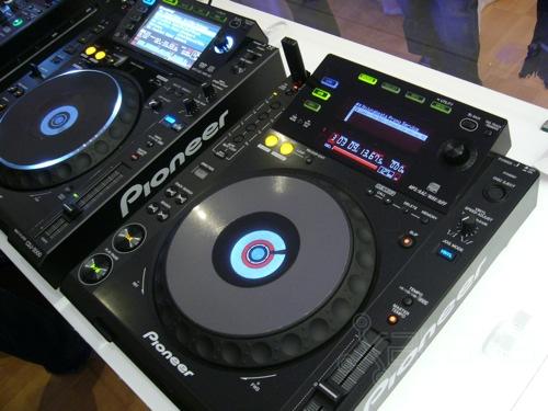 Pioneer CDJ 2000 / Pioneer DJM-2000 / Pioneer CDJ 900