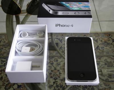 F/S : IPHONE 4G 32GB , NOKIA E7 , BLACKBERRY TORCH 9800, APPLE IPAD 3G 64GB