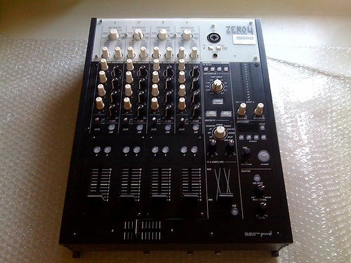 Brand New Pioneer CDJ-2000 CD Turntable,Korg ZERO8 Live Control Console Mixer.