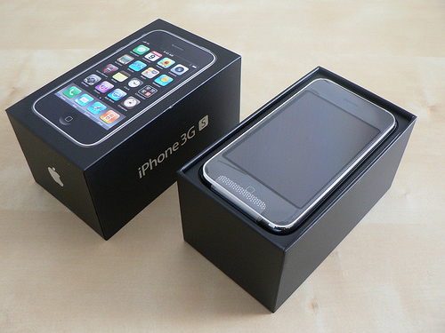 Apple Iphone 3gs 3gb Legally Unlocked With Warranty