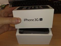 For sale : xmas sales Authentic Guaranteed New Apple iPhone 3GS 32GB (Unlocked)