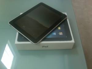 Apple Iphone 4g 32gb / Apple Ipad 64gb / Blackberry storm 2 9550