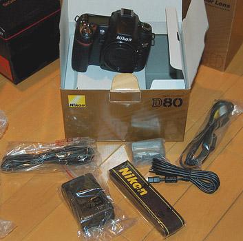 F/S BRAND NEW NIKON CAMERA