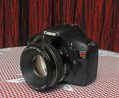 Canon EOS Rebel T2i Digital SLR