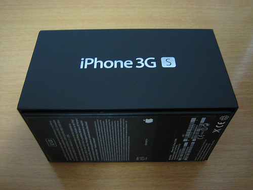 Apple iphone 3GS 32GB-200 $ USD