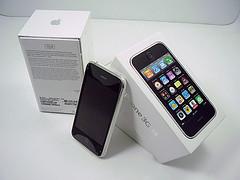 New Unlocked California Made Apple Iphone 3GS 32GB=====$200USD