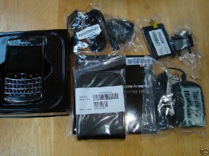  Blackberry Tourch 9800 Slider Unlocked, Blackberry Bold 9700 Onyx Unlocked(Offer)