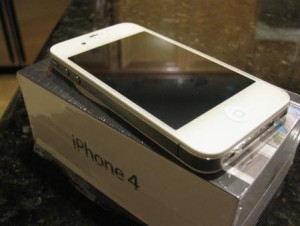   Brand New Apple Iphone 4g 32gb White $250USD